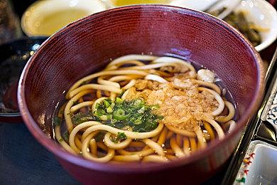 暴雪公开《暗黑破坏神4》主题特制电脑 莉莉丝现身